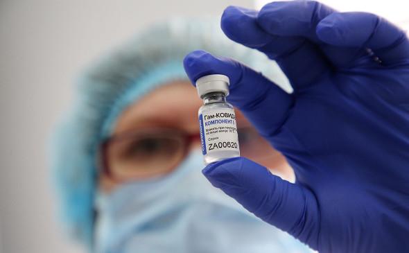 Ученый заявил о полной потере эффективности вакцины «Спутник V»