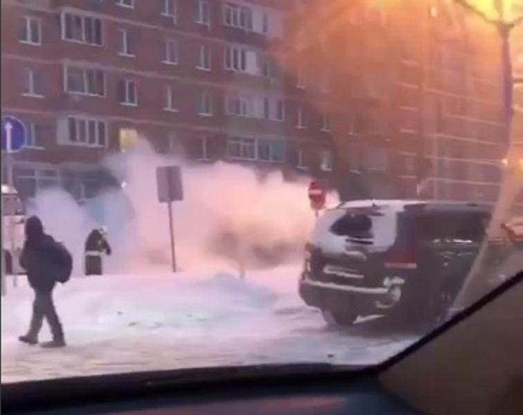 День горящих машин: еще один автомобиль загорелся в Ленинском
