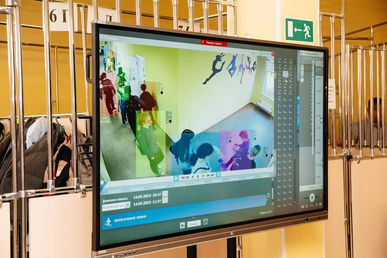 В школе № 11 в Новом Пушкино представили интеллектуальную систему видеонаблюдения