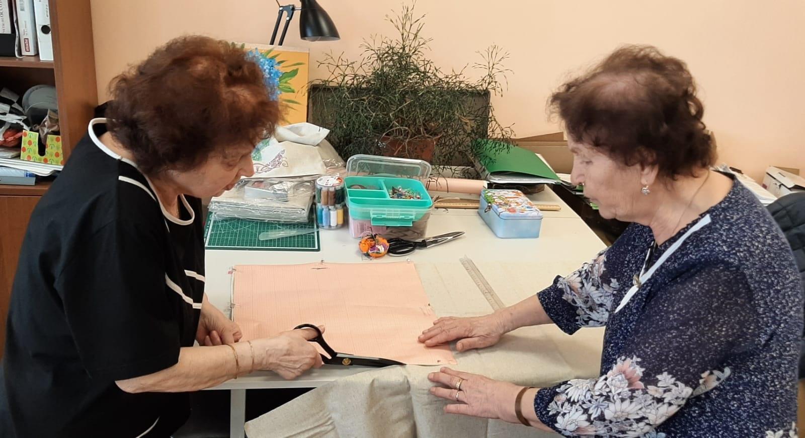 Швейное мастерство осваивают в комплексном центре соцобслуживания и реабилитации в Павловском Посаде