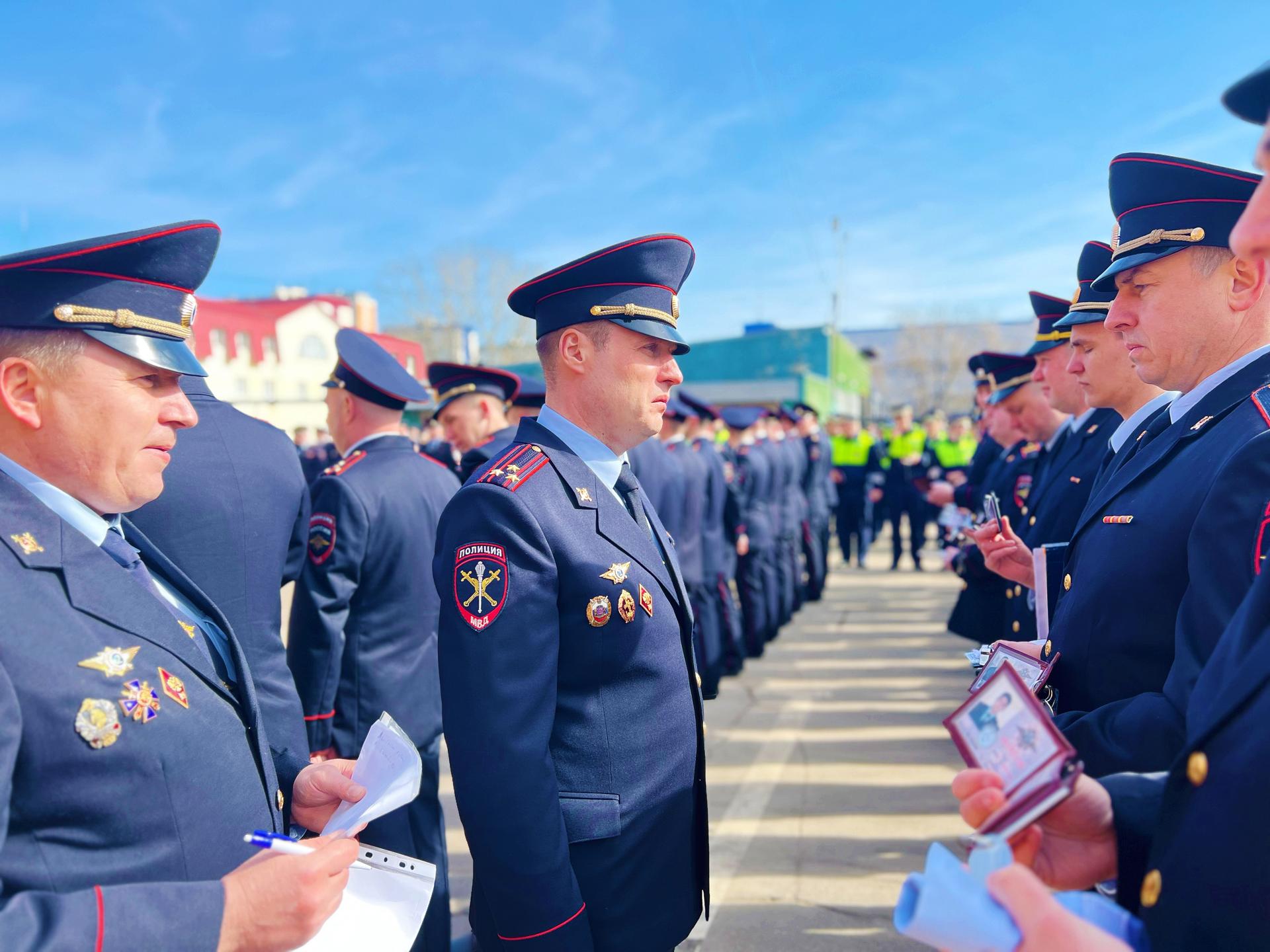 В Одинцовском округе полицейские перешли на летнюю форму одежды