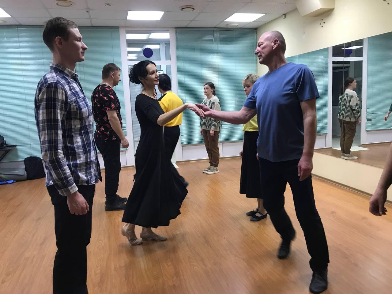 Открытый урок танцев для дебютантов Весеннего бала прошел в Коломне