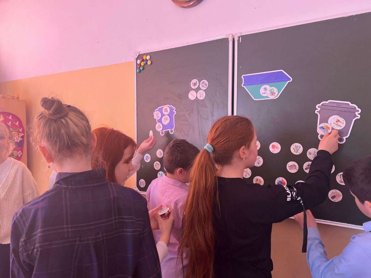 Экологические уроки провели для учеников школы в Щелкове