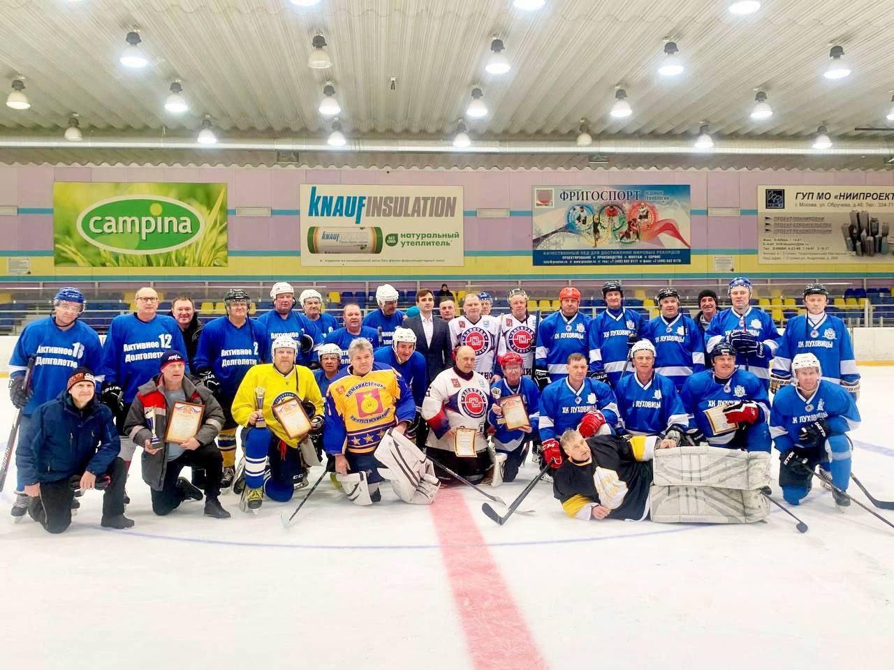Команда «ХК Луховицы» заняла 2 место на областном турнире по хоккею с шайбой
