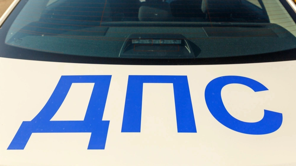 Вручили 56 неоплаченных штрафов. Лихач из Москвы попался автоинспекторам в ЯНАО