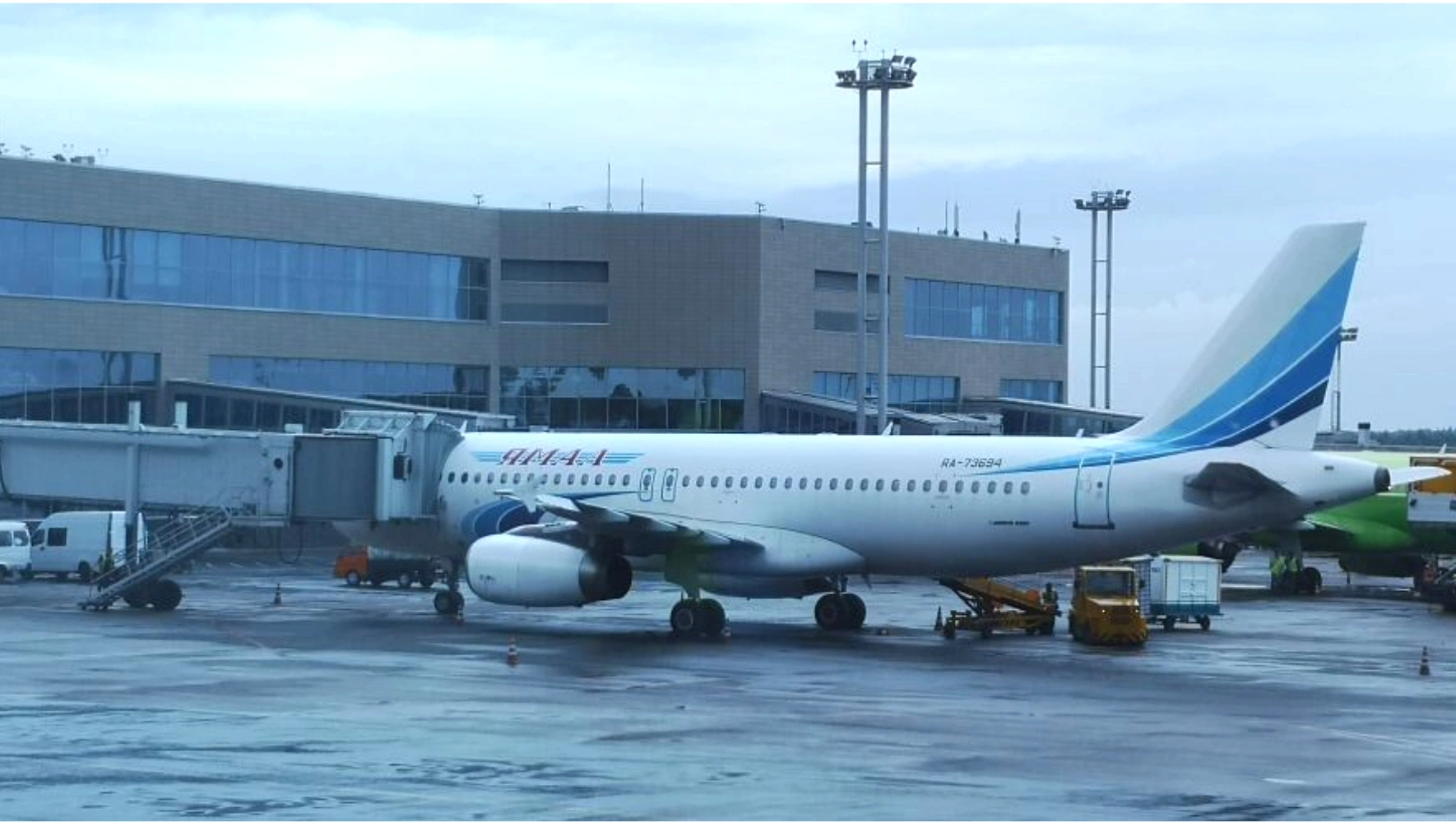 Авиакомпания «Ямал» организует ещё один рейс на новогодние праздники
