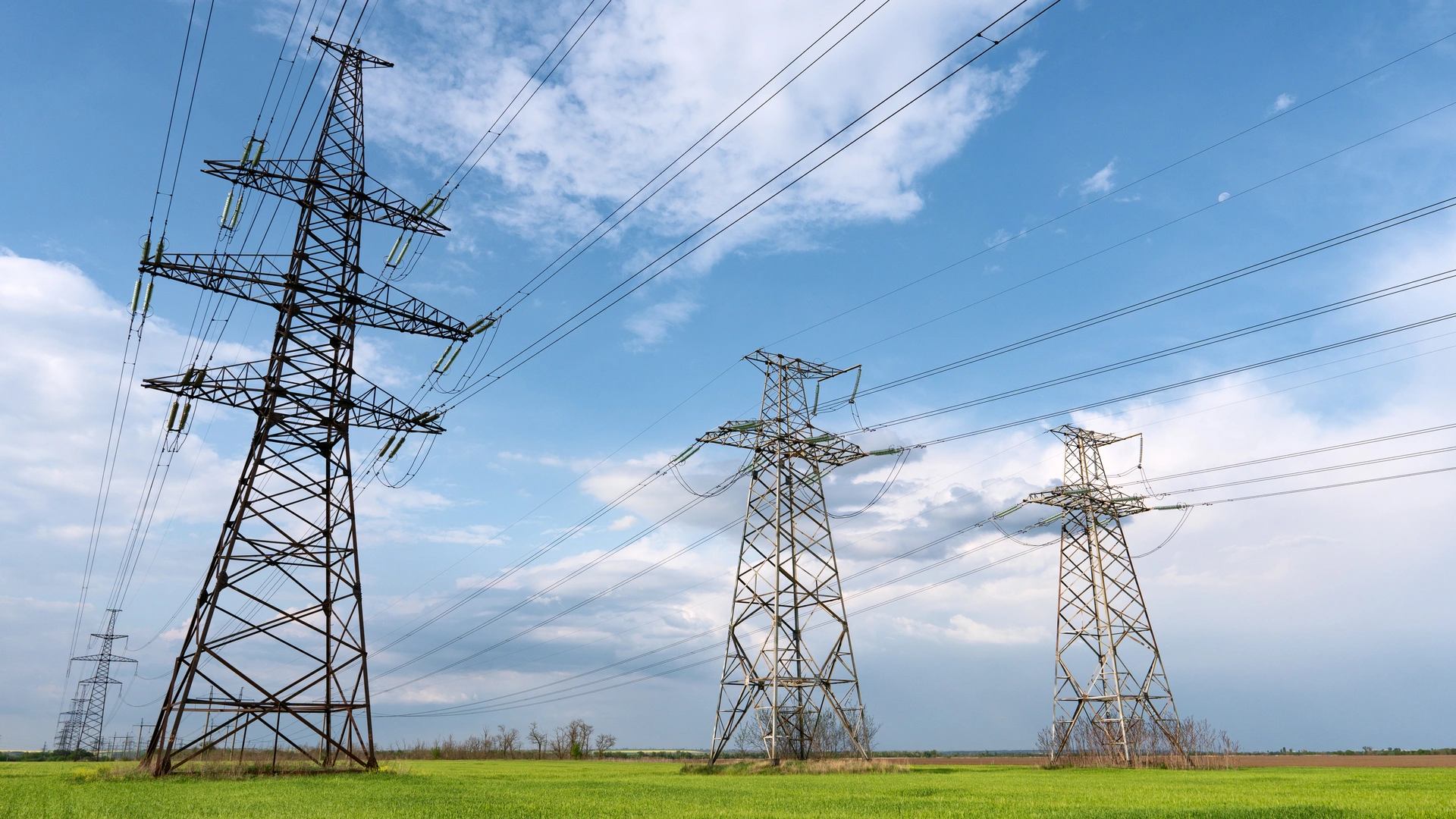Минэнергетики РФ: проблемы с бесхозяйными электросетями решат в течение трёх-пяти лет
