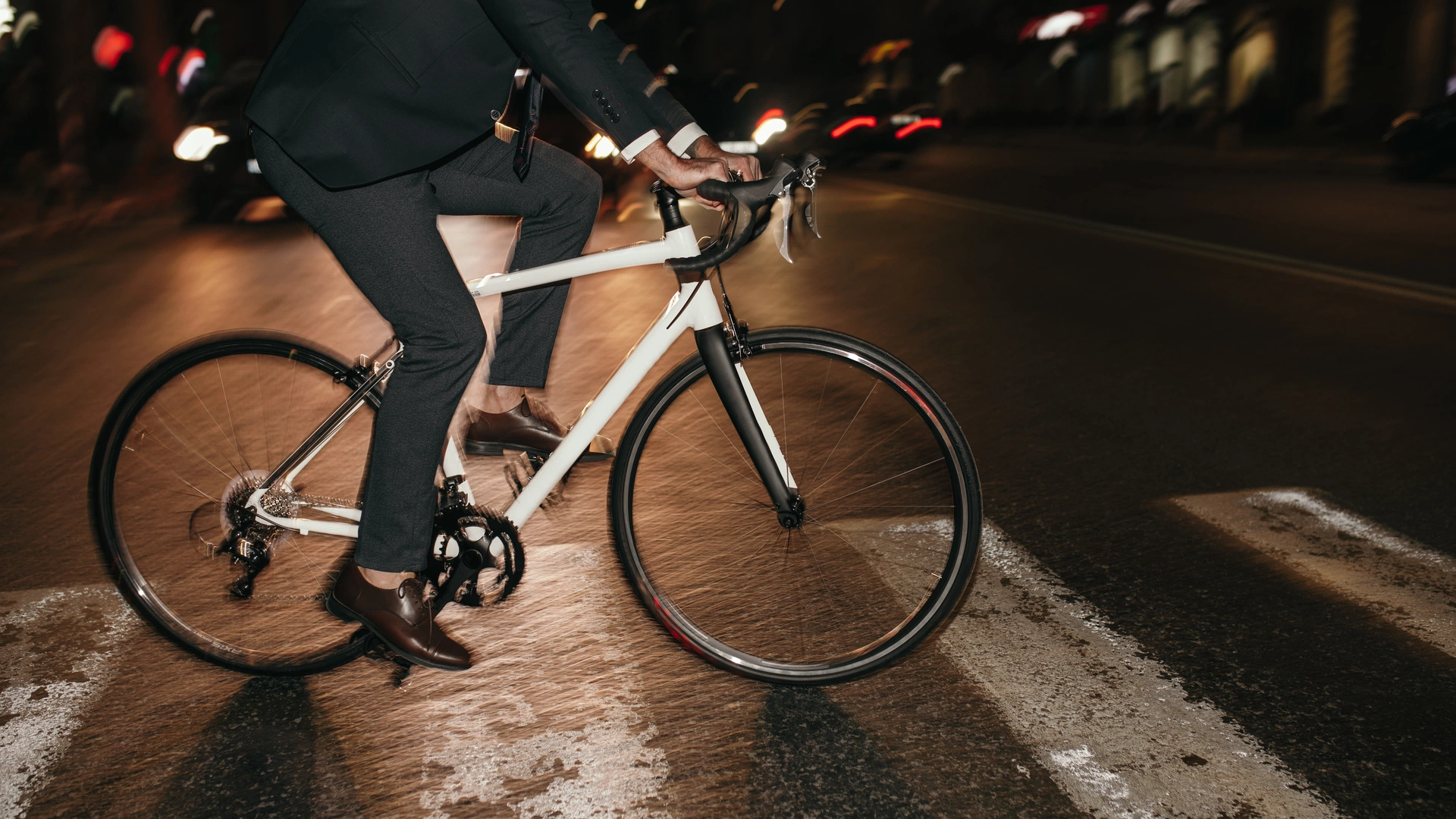 В Новом Уренгое полицейские поймали ночного угонщика велосипеда