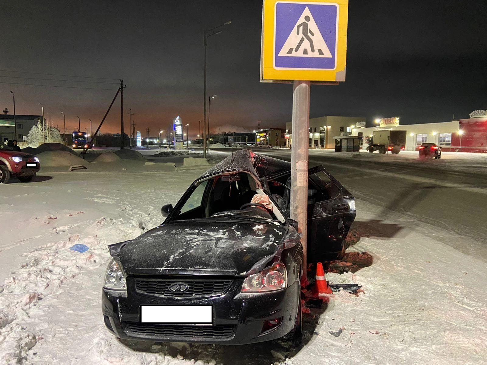 На трассе Сургут – Салехард Hyundai лоб в лоб столкнулся со Scania, а в Новом Уренгое водитель «ВАЗ» протаранил дорожный знак