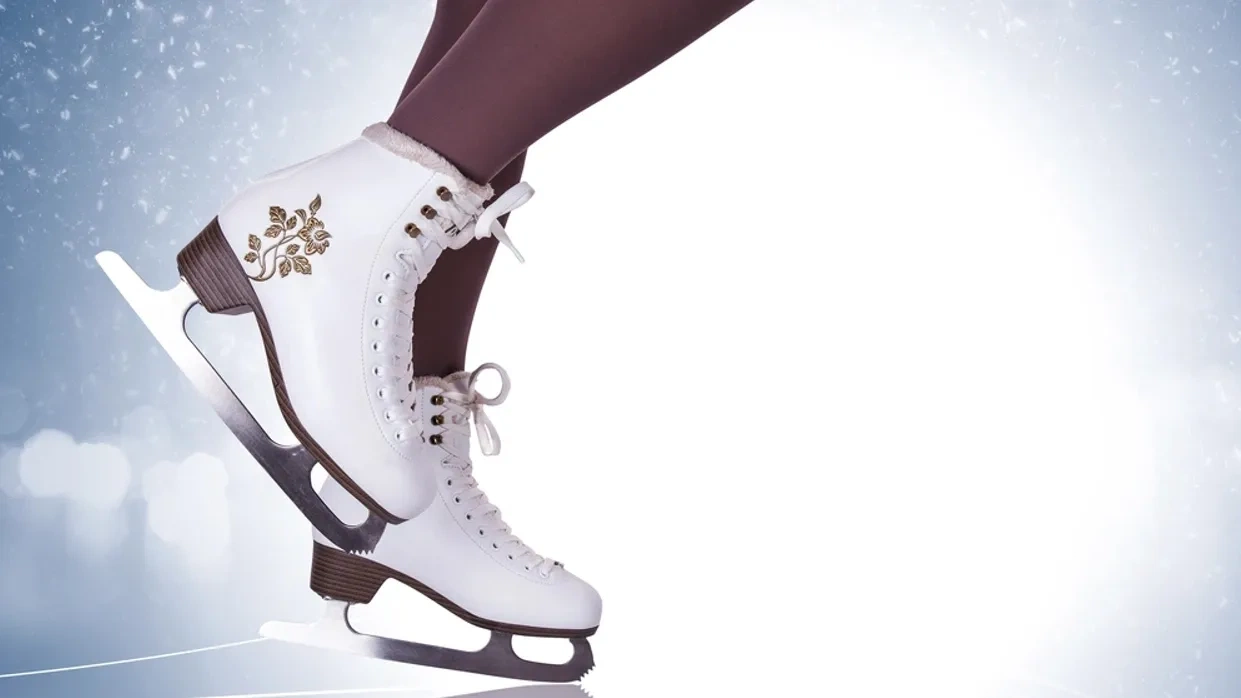 Где покататься на коньках в Салехарде?