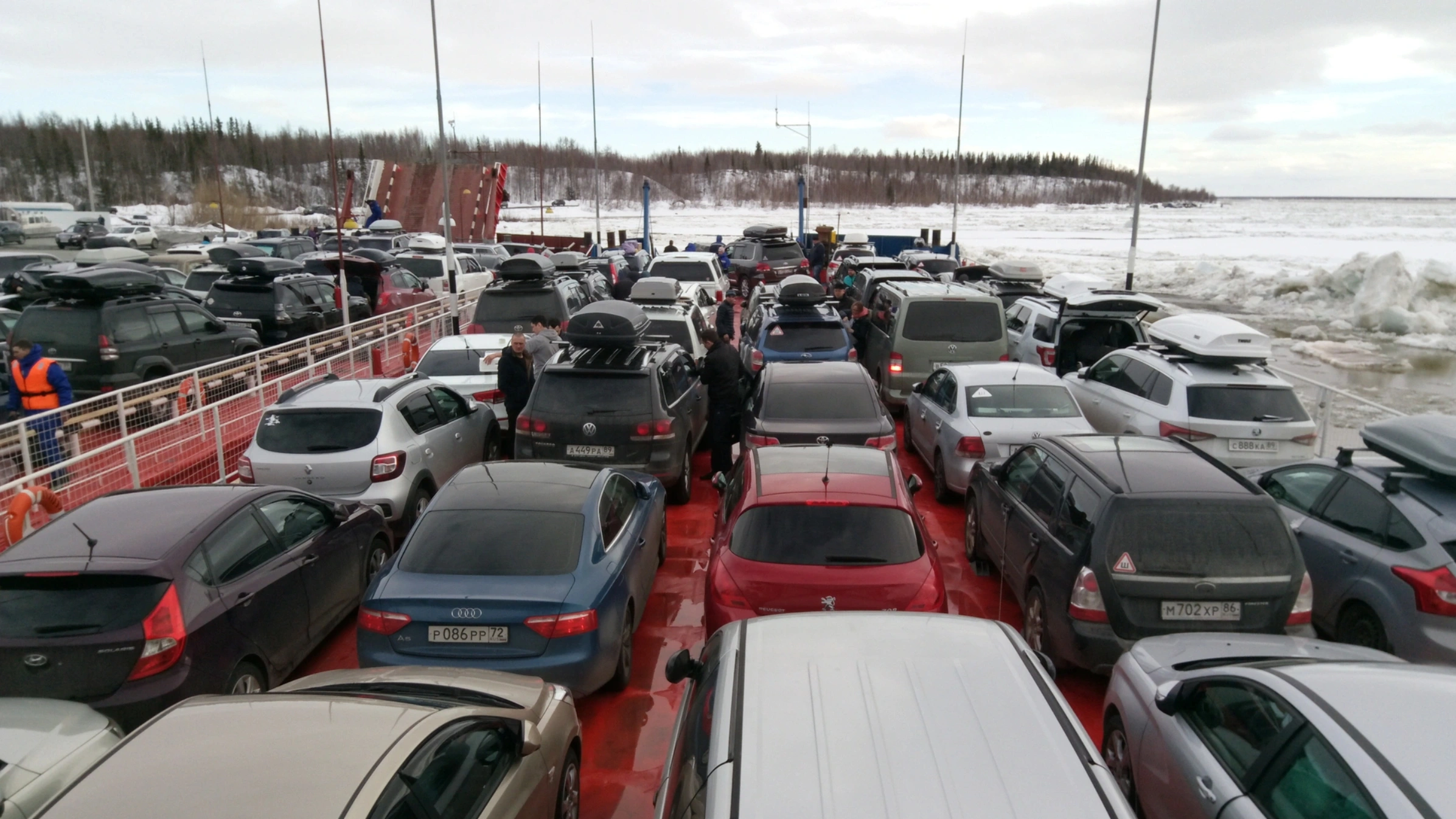 Ямальские перевозчики опубликовали расписание паромов до Приобья