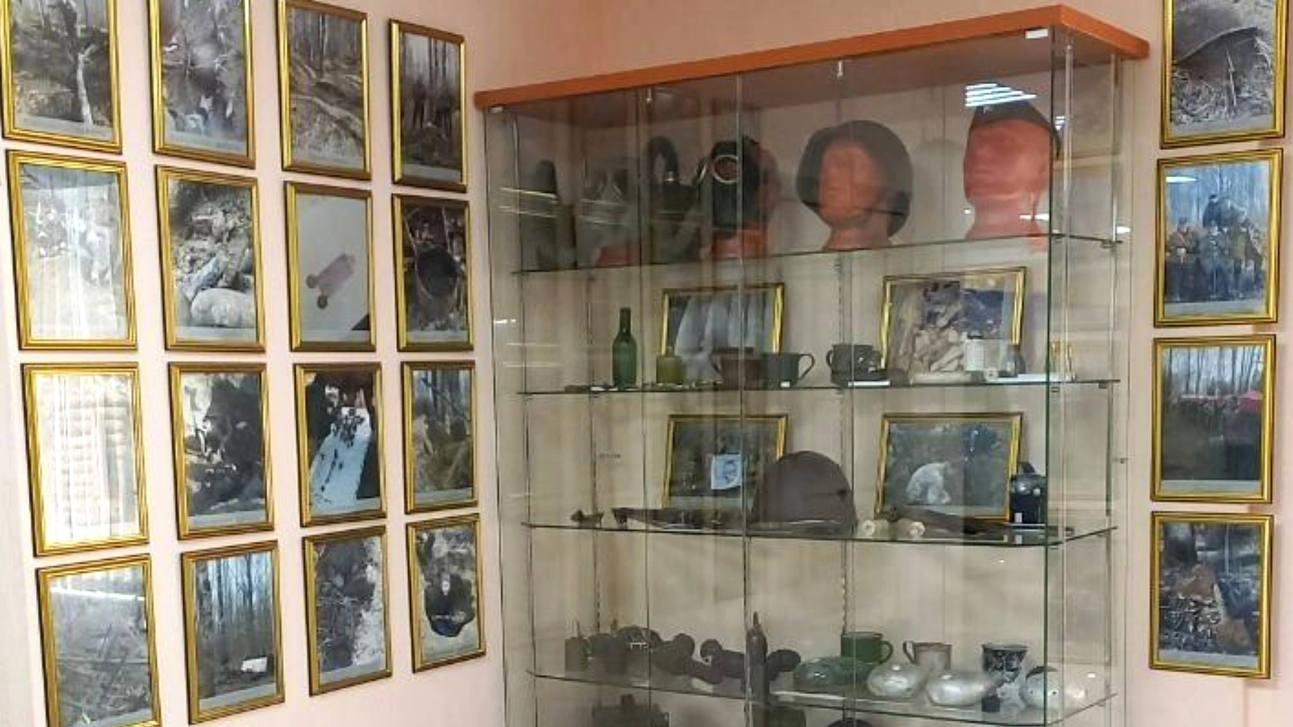 Поисковик привез новые экспонаты для музея ЕРИЦ в Ноябрьске