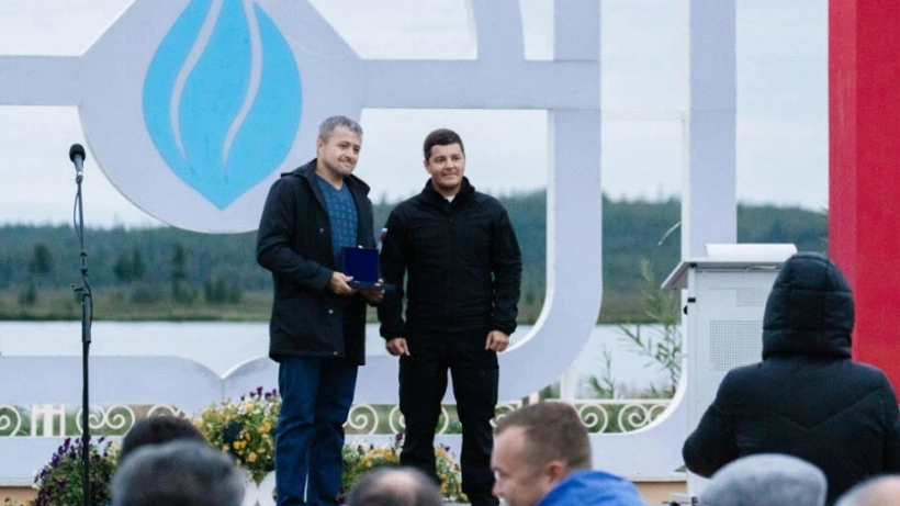 На Ямале вручили первую медаль за вклад в развитие добровольчества