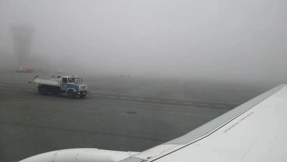 В Салехарде туман вмешался в работу аэропорта и паромной переправы