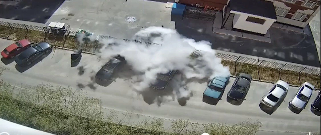 Взрыв в Новом Уренгое: в машине рванул газовый баллон