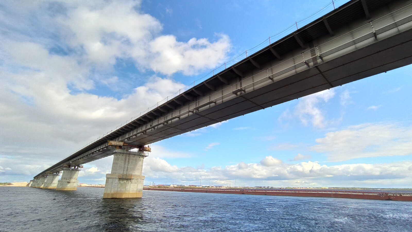 Мост через реку Надым 2020