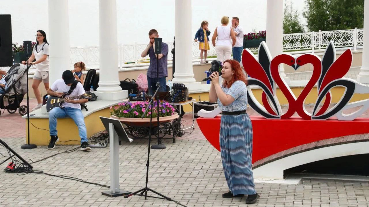 «Братья Грим» и артисты Black Star споют жителям Надыма в День города