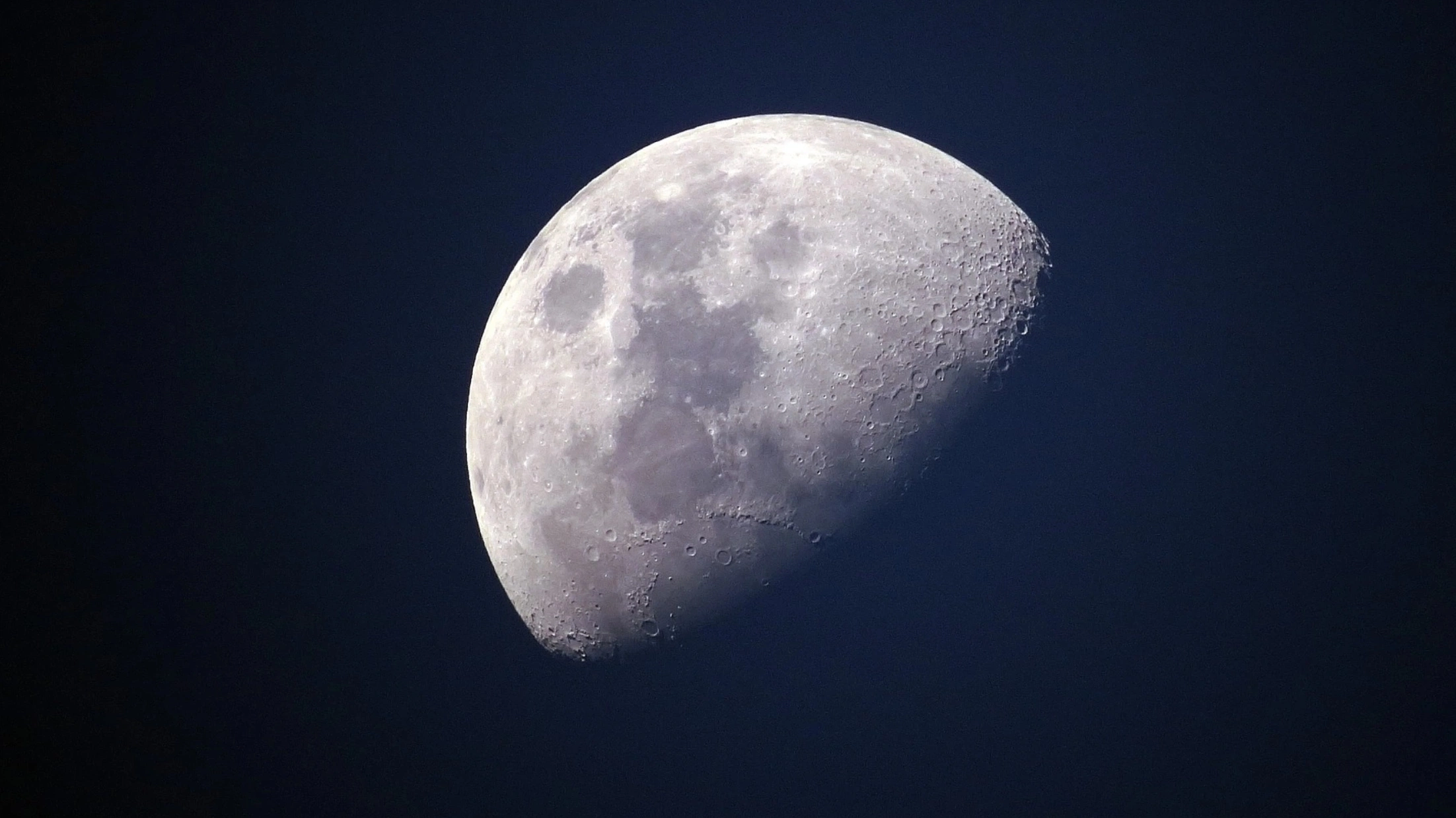 Франция подписала американское «Соглашение Артемиды» по освоению Луны