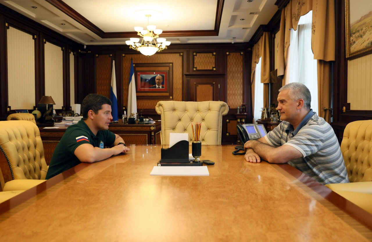 Губернатор Ямала Артюхов встретился с главой Крыма Аксеновым