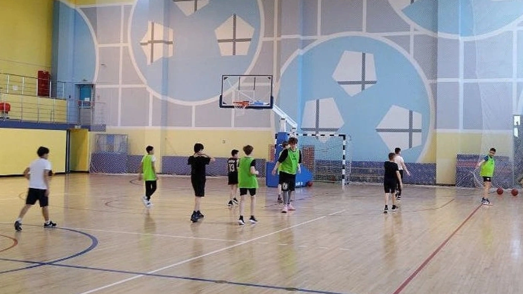 В Губкинском школьников запишут в баскетбольный класс