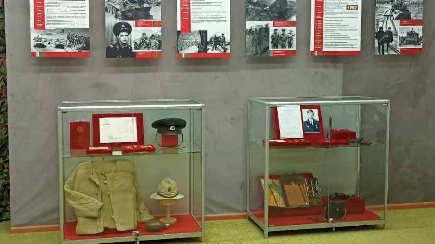 В Ноябрьске открыли выставку ко Дню памяти воинов-интернационалистов