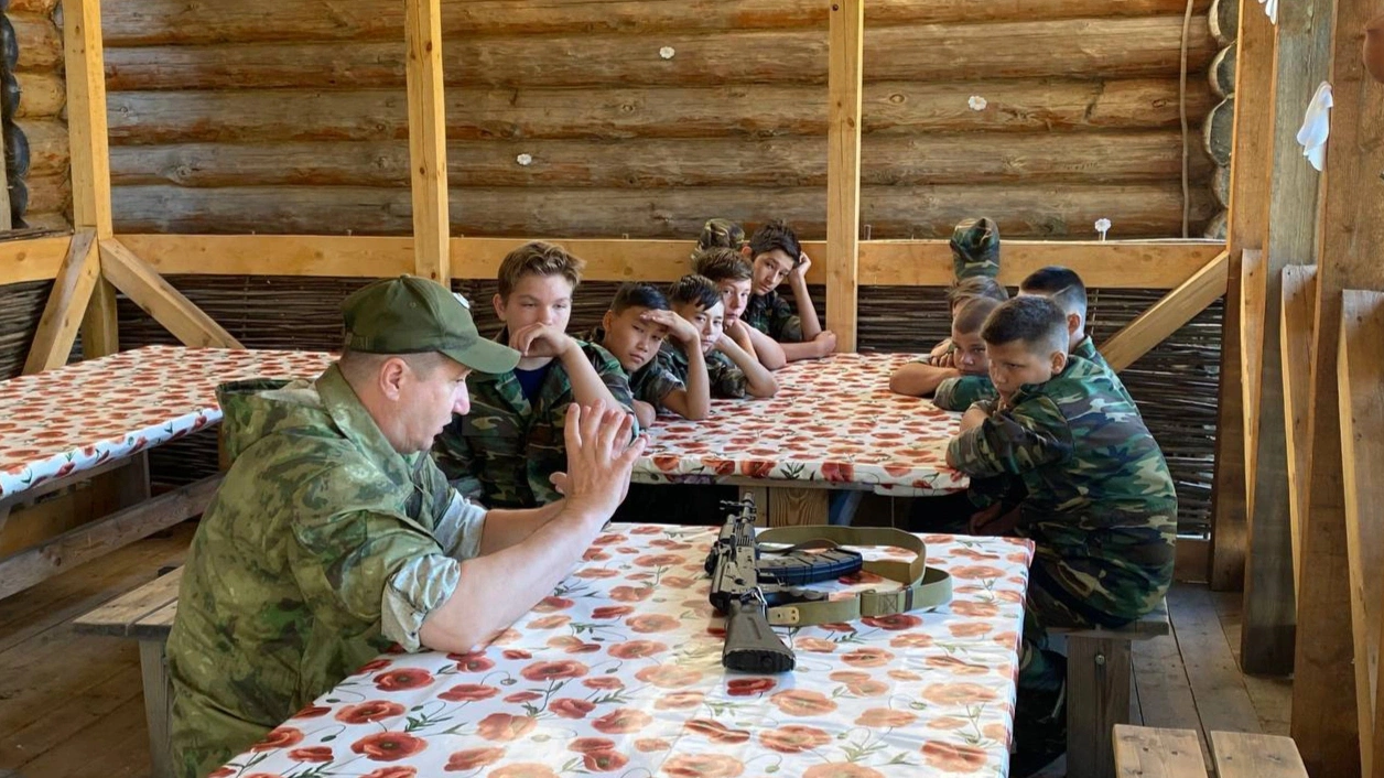 Дети-казаки уехали на военные сборы в острог «Обдорская застава»